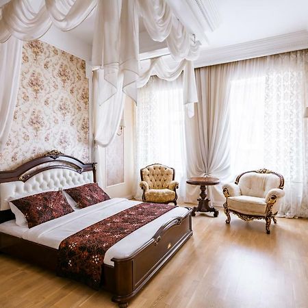 Romari Проспект Свободи 31 Lviv Exterior foto