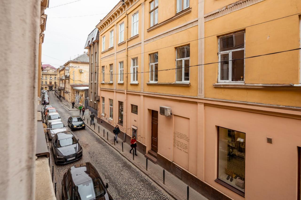 Romari Проспект Свободи 31 Lviv Exterior foto